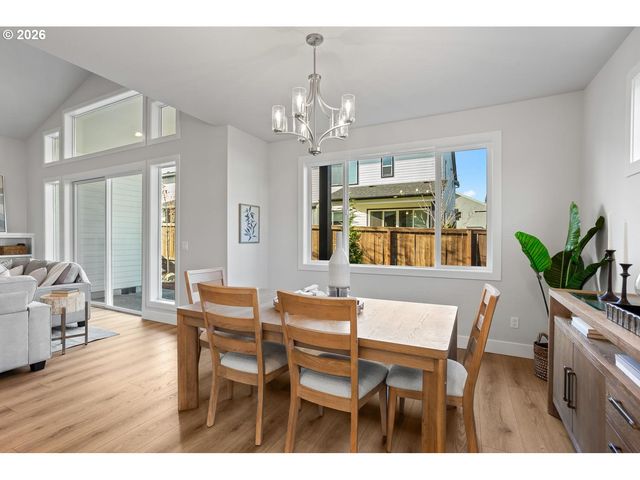 8813 Sw Peoria Ln, Tualatin, OR 97062