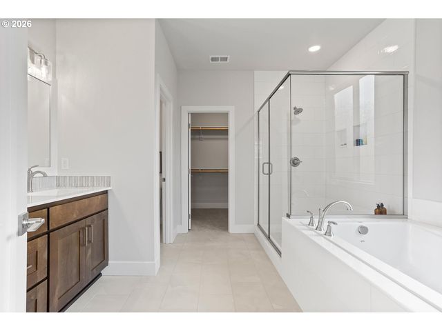 8813 Sw Peoria Ln, Tualatin, OR 97062