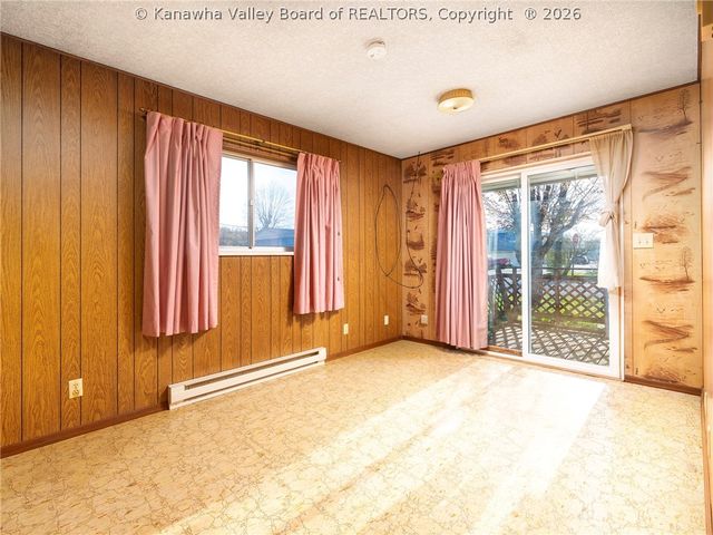 1625 Jackson Avenue, St Albans, WV 25177