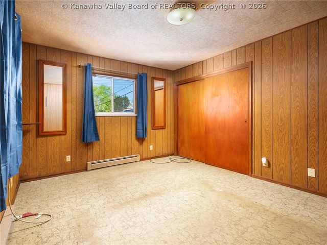 1625 Jackson Avenue, St Albans, WV 25177