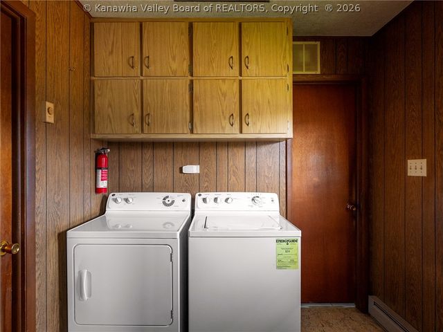 1625 Jackson Avenue, St Albans, WV 25177