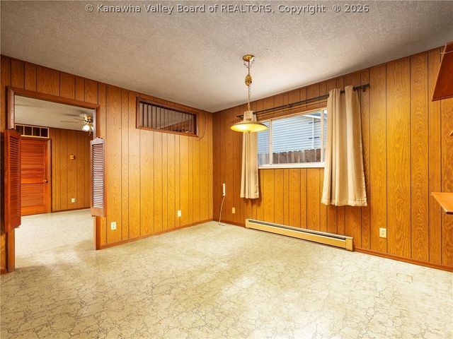 1625 Jackson Avenue, St Albans, WV 25177