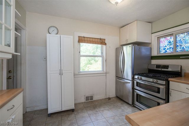 13107 Cranwood Park Boulevard, Garfield Heights, OH 44125