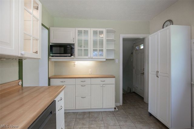 13107 Cranwood Park Boulevard, Garfield Heights, OH 44125