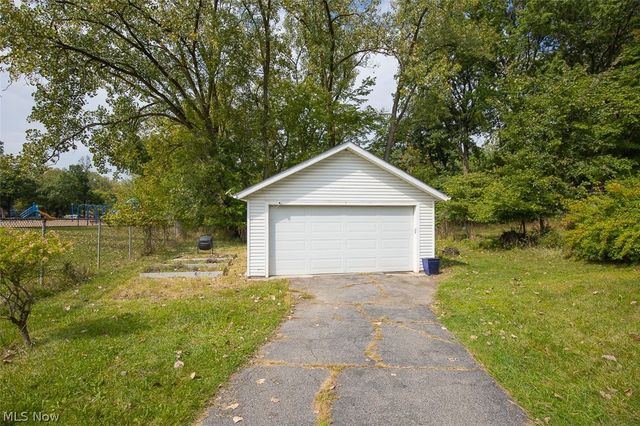 13107 Cranwood Park Boulevard, Garfield Heights, OH 44125