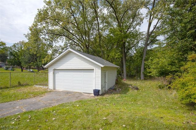 13107 Cranwood Park Boulevard, Garfield Heights, OH 44125