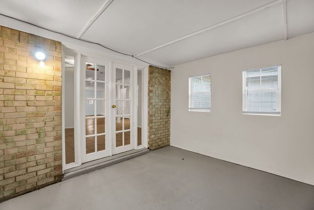 1833 Mill Pond Road, Garland, TX 75044