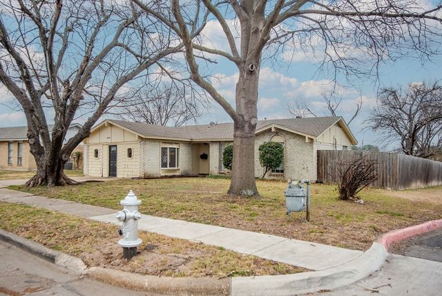 1833 Mill Pond Road, Garland, TX 75044