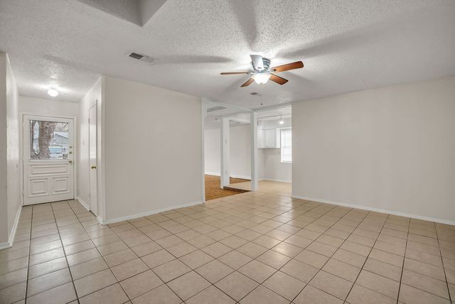 1833 Mill Pond Road, Garland, TX 75044