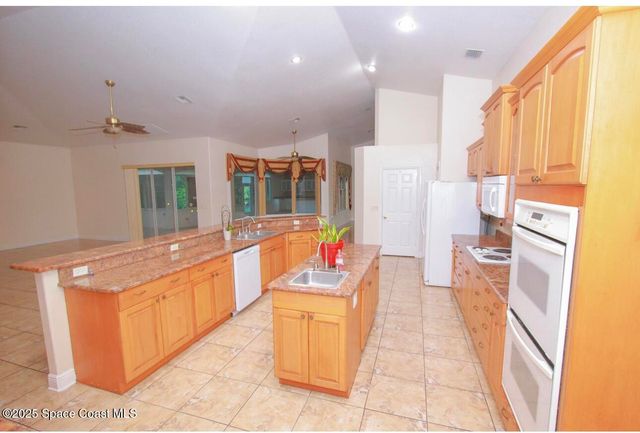 1857 Timbers West Boulevard, Rockledge, FL 32955