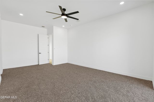 5659 RIO BONITO Circle, El Paso, TX 79932