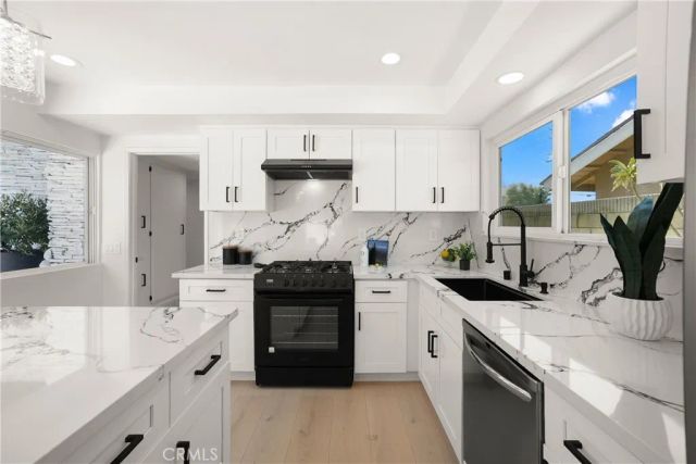 1712 N Glenview Avenue, Anaheim, CA 92807