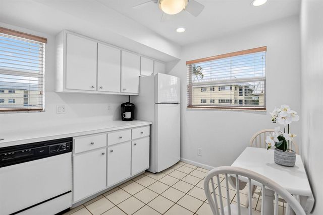 25 Colonial Club Drive 205, Boynton Beach, FL 33435