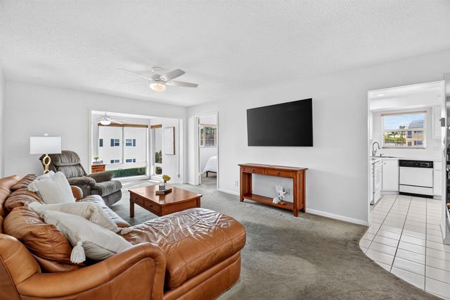 25 Colonial Club Drive 205, Boynton Beach, FL 33435