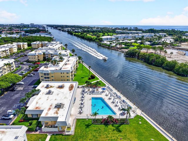 25 Colonial Club Drive 205, Boynton Beach, FL 33435