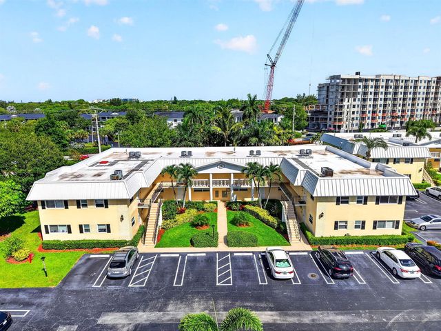 25 Colonial Club Drive 205, Boynton Beach, FL 33435