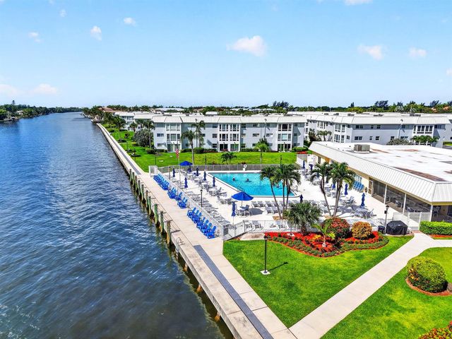 25 Colonial Club Drive 205, Boynton Beach, FL 33435