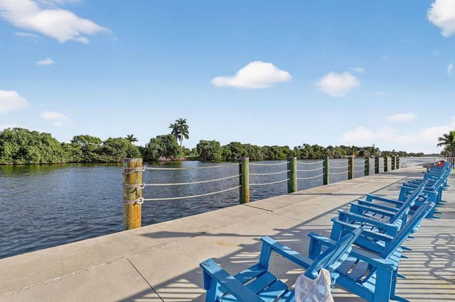 25 Colonial Club Drive 205, Boynton Beach, FL 33435