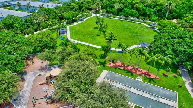 25 Colonial Club Drive 205, Boynton Beach, FL 33435