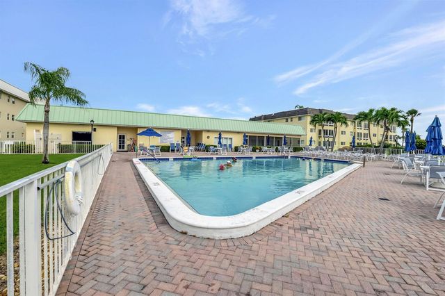 25 Colonial Club Drive 205, Boynton Beach, FL 33435