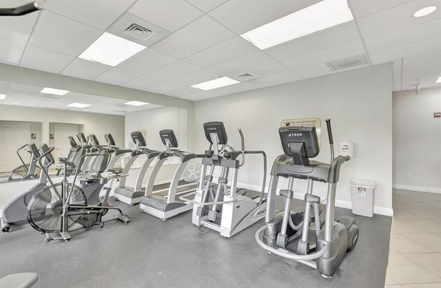 25 Colonial Club Drive 205, Boynton Beach, FL 33435