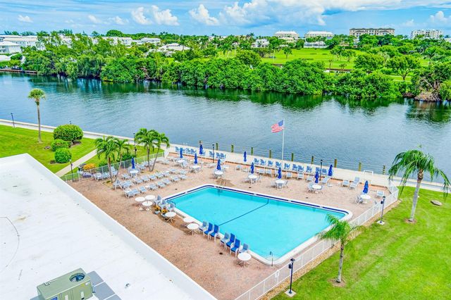 25 Colonial Club Drive 205, Boynton Beach, FL 33435