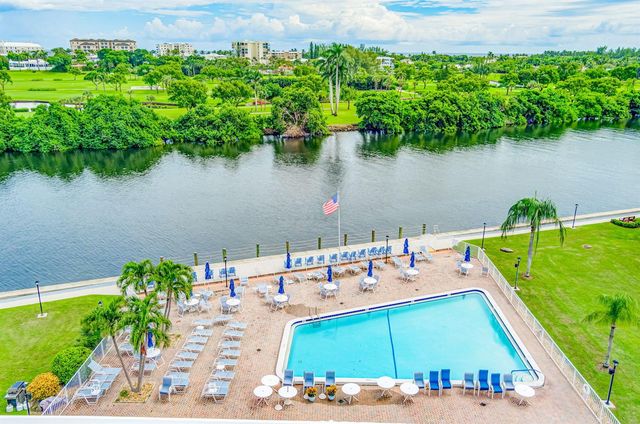 25 Colonial Club Drive 205, Boynton Beach, FL 33435
