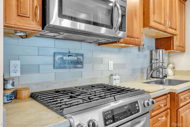 7214 2nd Street, Burtchville Township, MI 48059