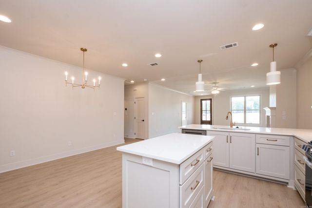 26 Driftwood Lane, Little Rock, AR 72223