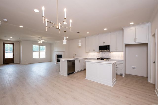 26 Driftwood Lane, Little Rock, AR 72223