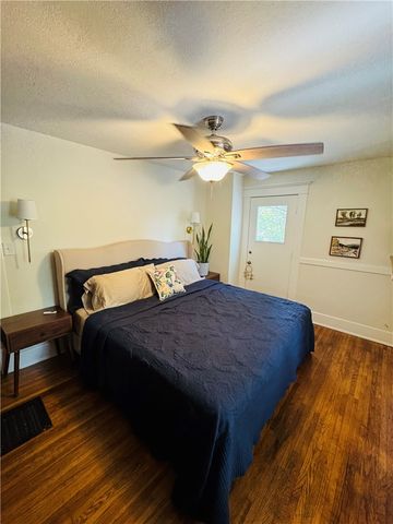 411 N Broadway Street, Siloam Springs, AR 72761
