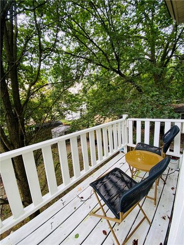 411 N Broadway Street, Siloam Springs, AR 72761