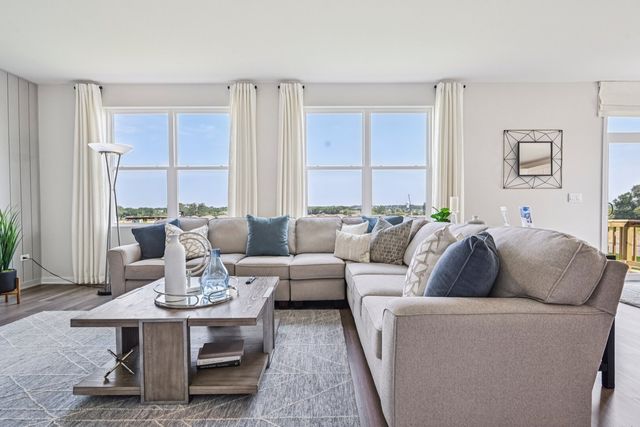 2327 Hirsch Road, Oswego, IL 60543