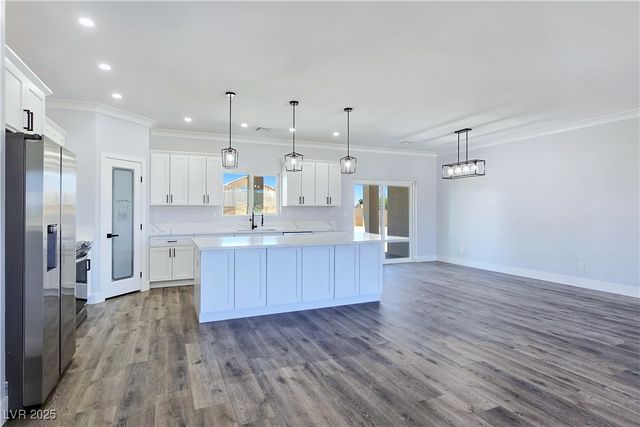 6920 Longmeadow Drive, Pahrump, NV 89061