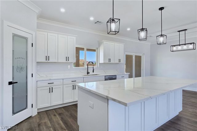 6920 Longmeadow Drive, Pahrump, NV 89061