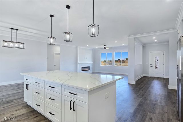 6920 Longmeadow Drive, Pahrump, NV 89061