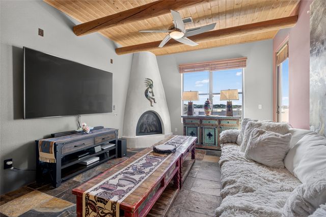 1405 Vegas Verdes Drive 318, Santa Fe, NM 87507