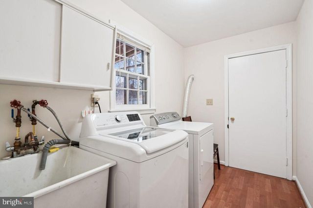 8020 LAKENHEATH WAY, Potomac, MD 20854