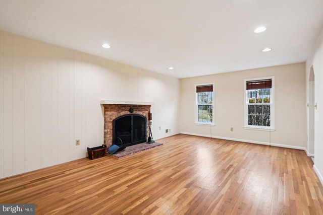 8020 LAKENHEATH WAY, Potomac, MD 20854