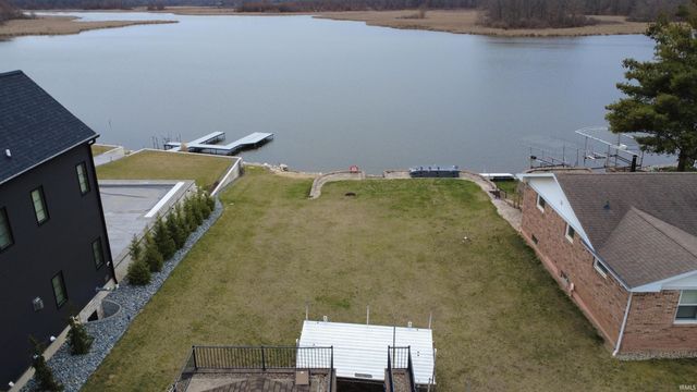 2922 S Country Club Dr S, Rochester, IN 46975