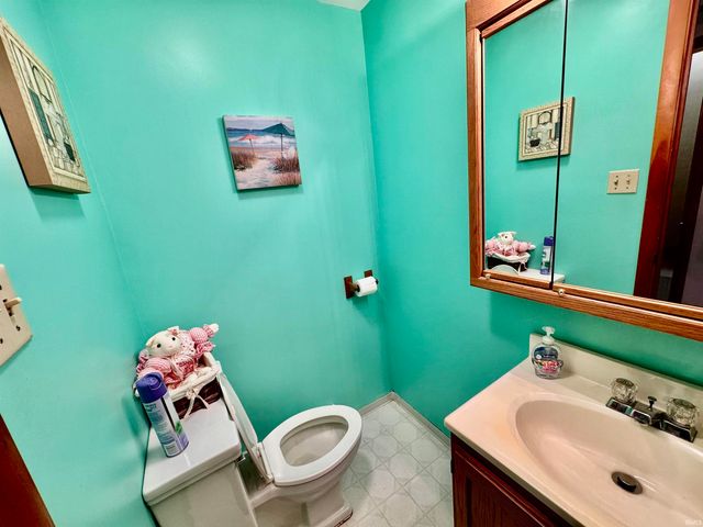 2922 S Country Club Dr S, Rochester, IN 46975