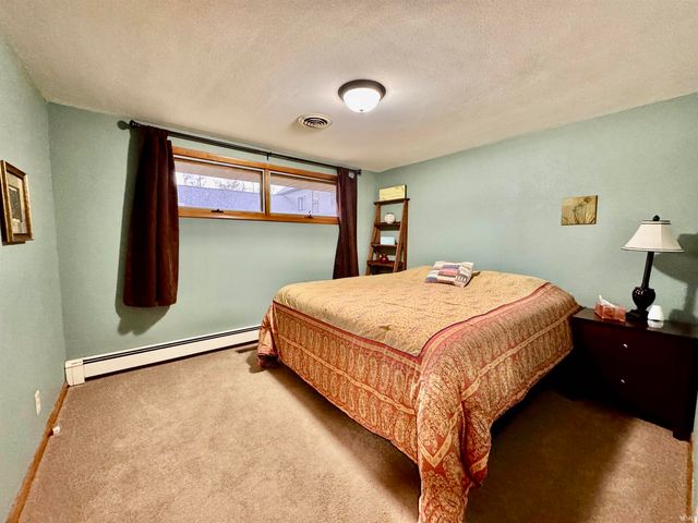 2922 S Country Club Dr S, Rochester, IN 46975