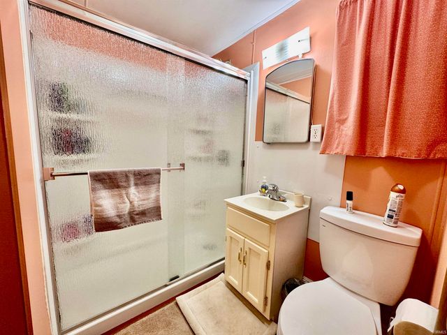 2922 S Country Club Dr S, Rochester, IN 46975