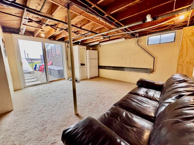 2922 S Country Club Dr S, Rochester, IN 46975