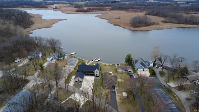 2922 S Country Club Dr S, Rochester, IN 46975