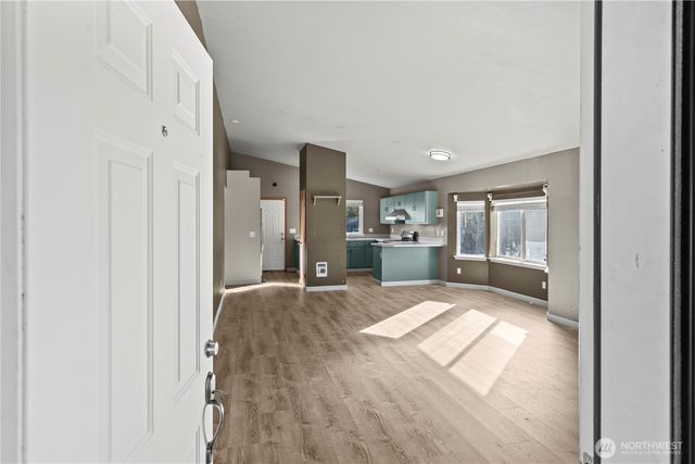 17517 Park Avenue S, Spanaway, WA 98387