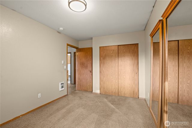 17517 Park Avenue S, Spanaway, WA 98387