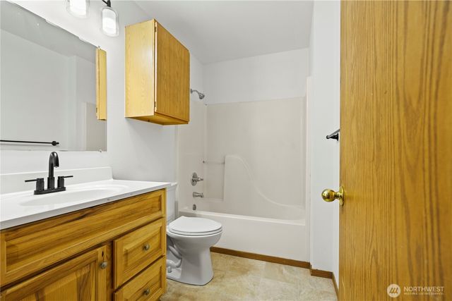 17517 Park Avenue S, Spanaway, WA 98387