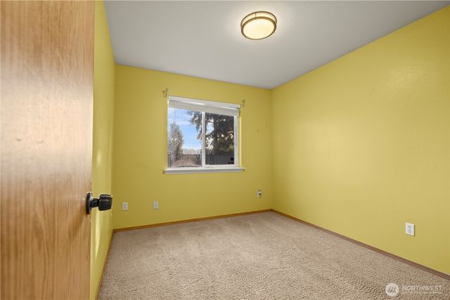 17517 Park Avenue S, Spanaway, WA 98387