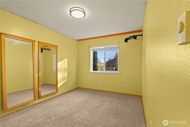 17517 Park Avenue S, Spanaway, WA 98387